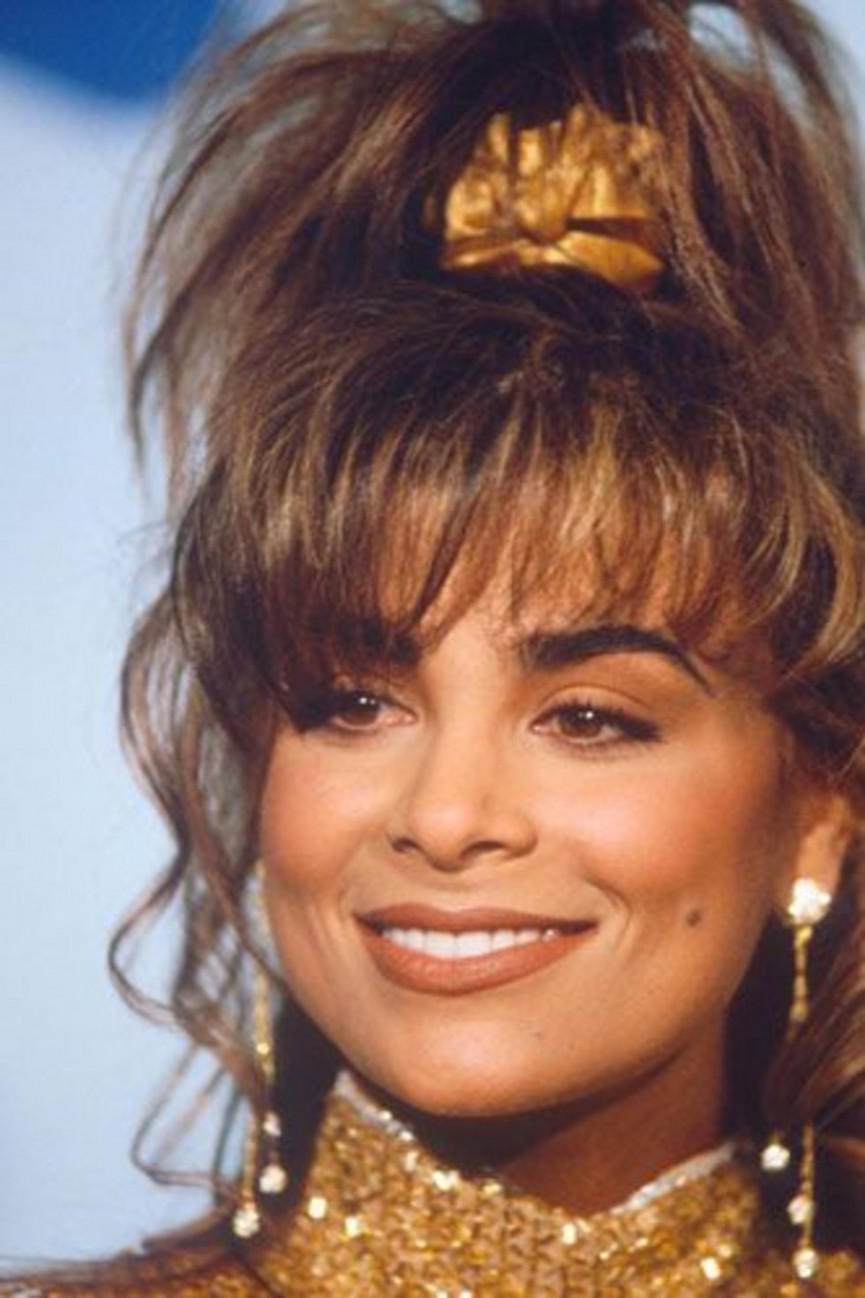 Челка 90 годов. Paula Abdul 90s. Челка Карлсон 90-х. Paula Abdul 1989. Прически 90х.